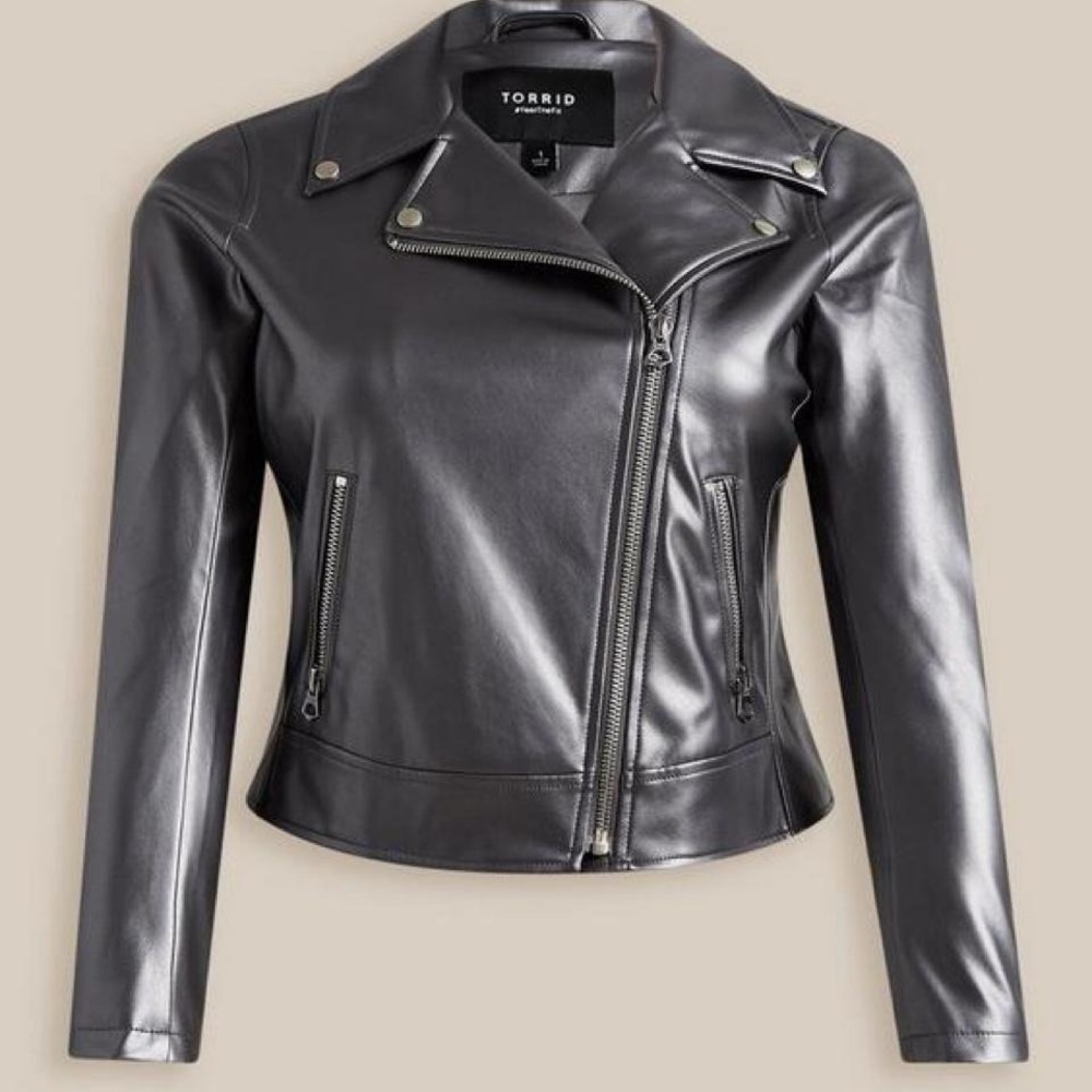 Torrid silver metallic‎ moto faux leather jacket Size 00